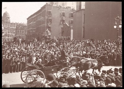 View of the Crowd and a Horsedrawn Carriage in the Dewey Parade on Fifth Avenue, New York by Byron Company